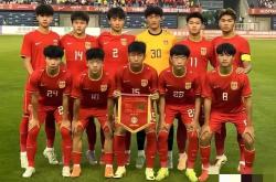 英雄联盟总决赛2025-劲敌对阵！球队精彩战胜对手晋级