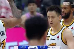 英雄联盟总决赛-福建队轻取太阳，赵继伟点燃赛场