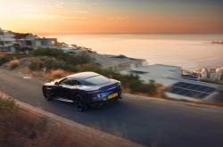 英雄联盟总决赛赛程-冰山之下，灰纳德的关键一击与灰熊的无名胜利