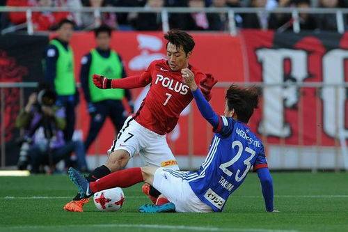 包含浦和红钻遭遇惨败，亚冠梦破碎的词条