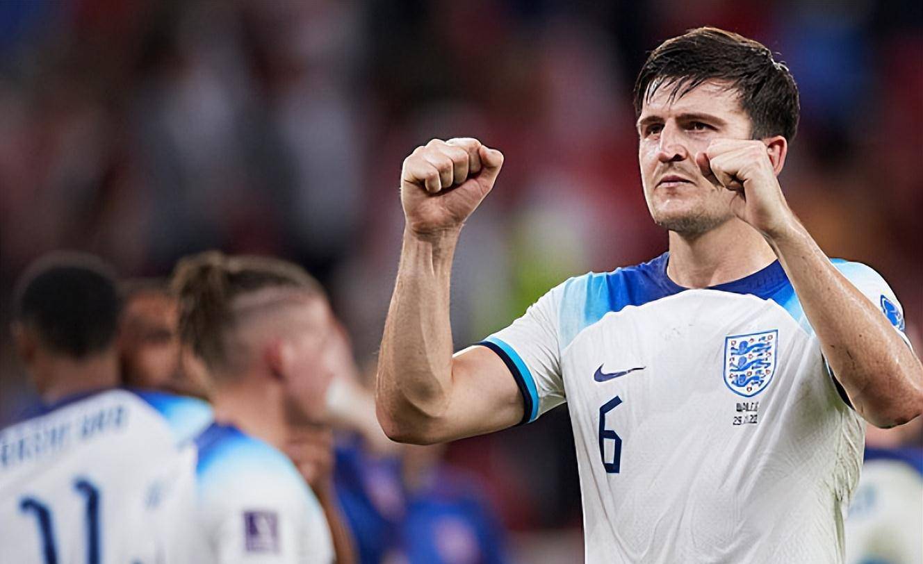 包含英格兰队实力凌厉,团结拼搏战胜对手的词条 包含英格兰队实力凌厉,团结拼搏战胜对手的词条