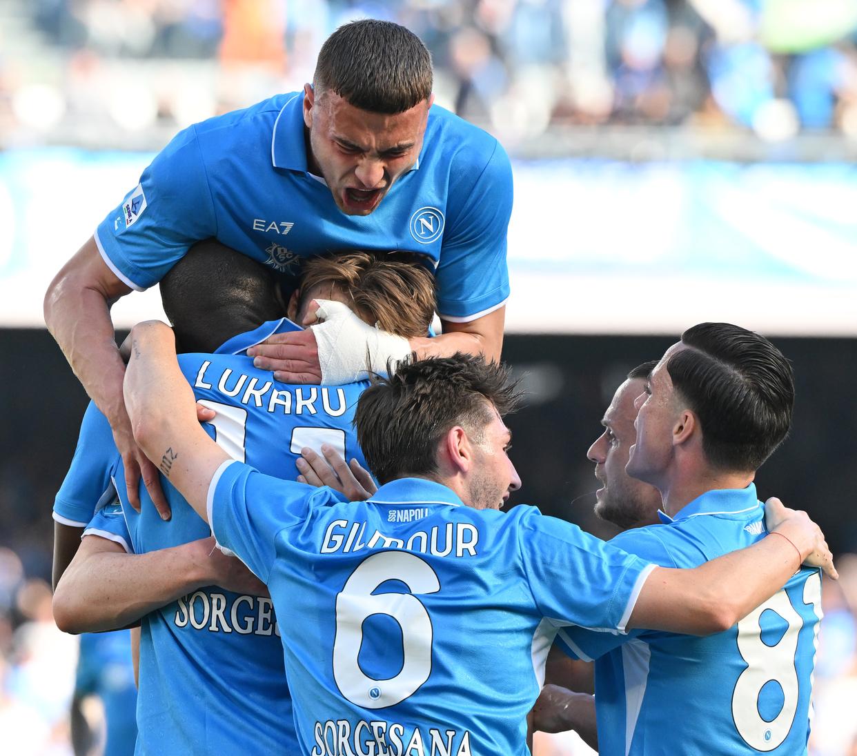 佛罗伦萨主场战平,未能取胜 佛罗伦萨主场战平,未能取胜