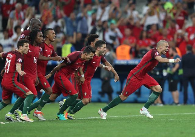 葡萄牙翻盘挪威，莱万刷新纪录