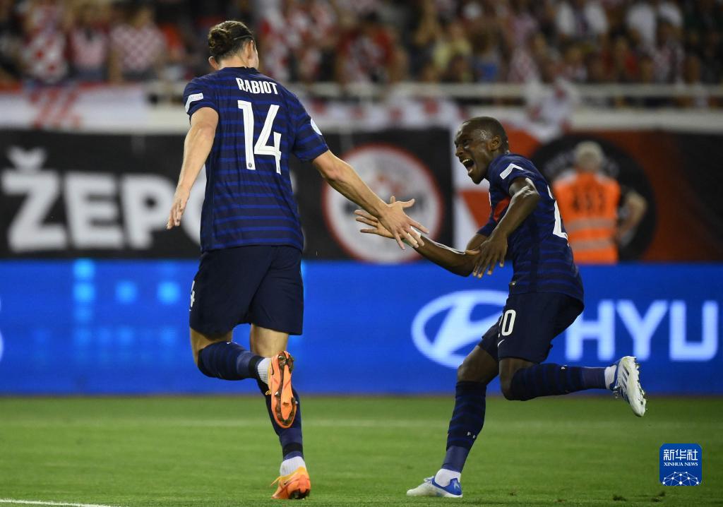 法国队轻取韩国队,黄鸭组合扛起全队 法国队轻取韩国队,黄鸭组合扛起全队