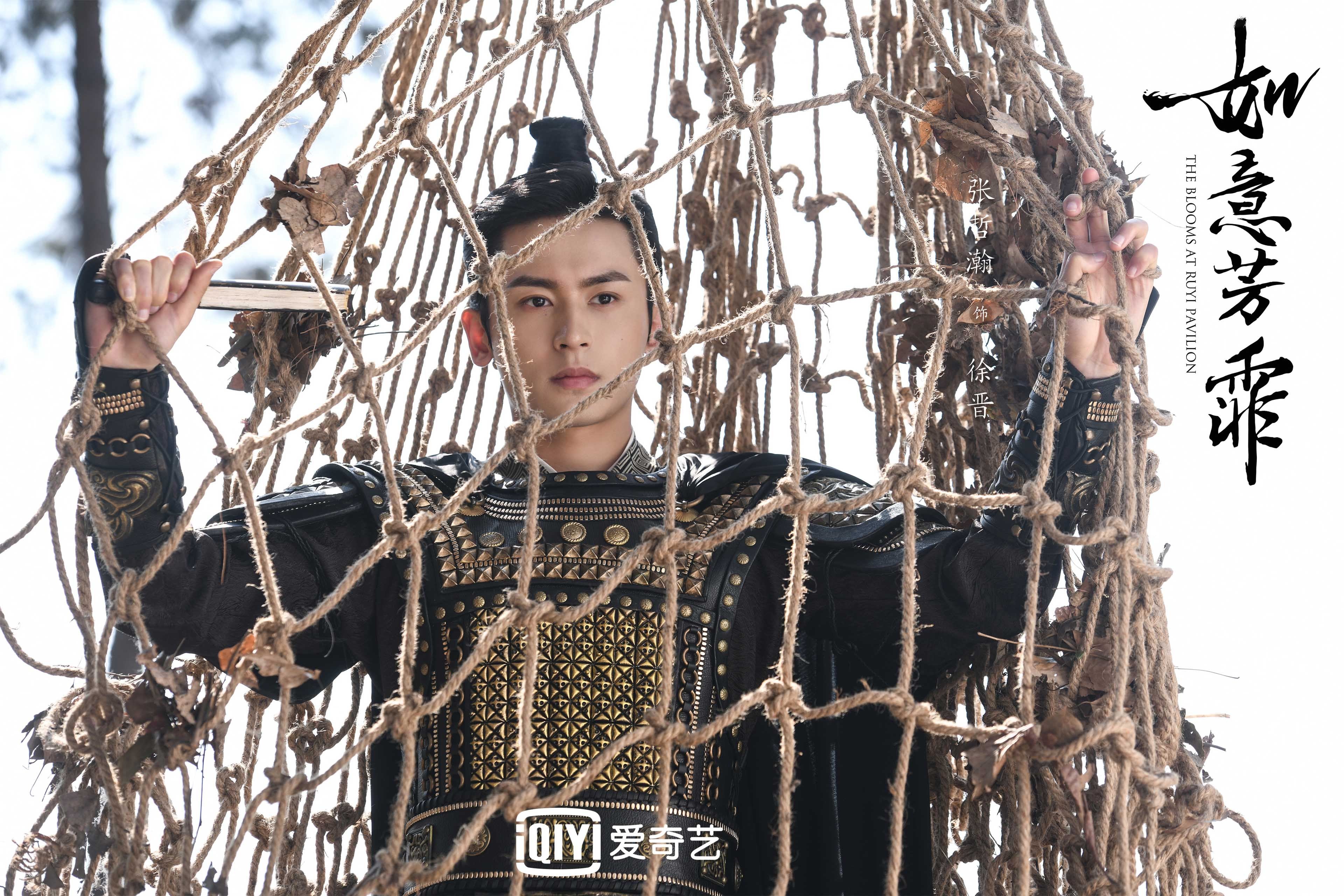 意甲焦点战之夜，那个被质疑的年轻人，如何让全场为他屏住呼吸？